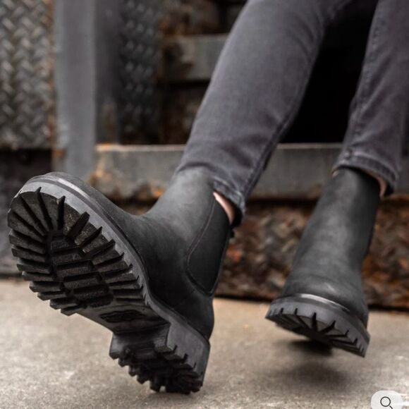 THURSDAY BOOT COMPANY Legend Matte Black Chelsea Boot Size US 8 Ankle Everyday - Picture 3 of 14